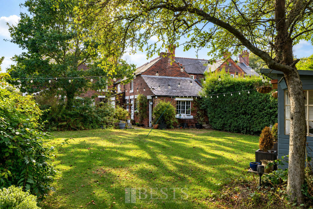 11 Weston Road